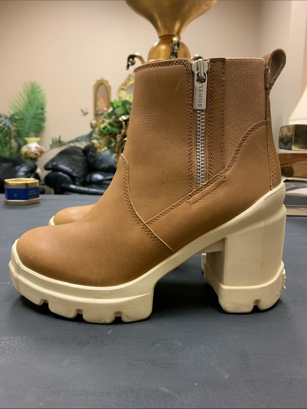 Sorel Womens Size 9 Caribou X Heel Tawny Buff Zip Chelsea Boots Shoes 7.5